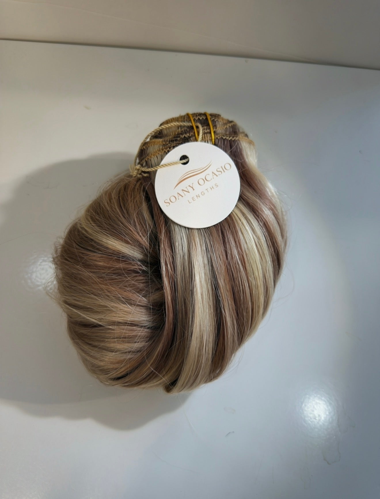 Champagne• Clip-ins